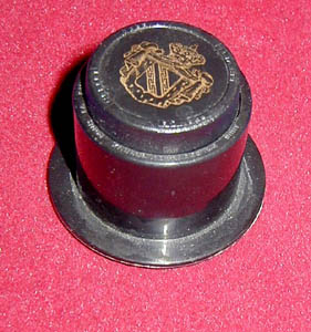 bouchon chapeau dessus